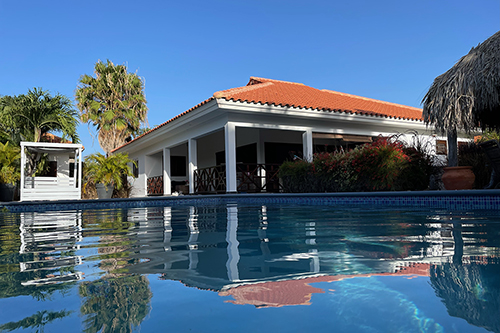 Luxury villa on Curaçao Flamboyan for rent