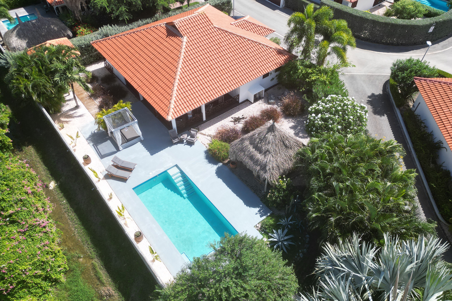 Luxury villa on Curaçao Flamboyan for rent